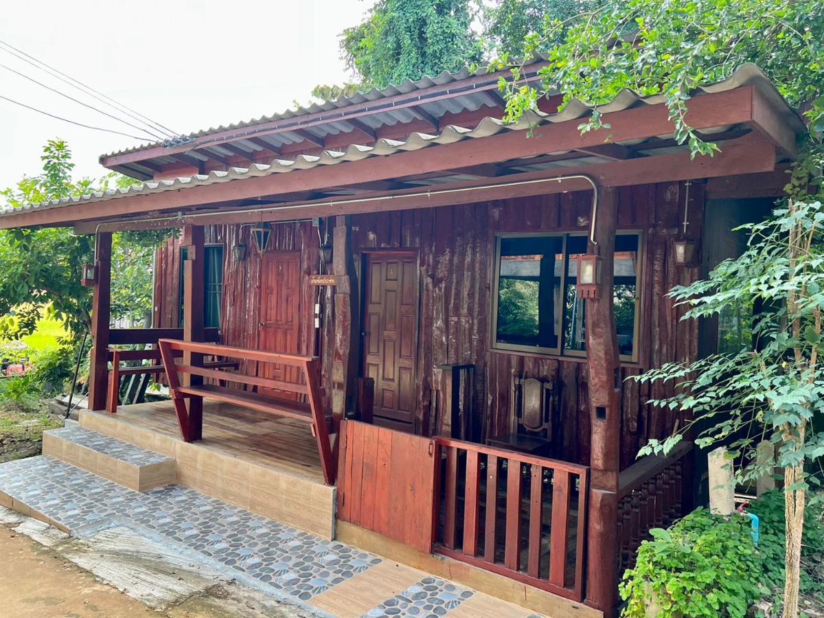 Settee Homestay Нан Екстер'єр фото