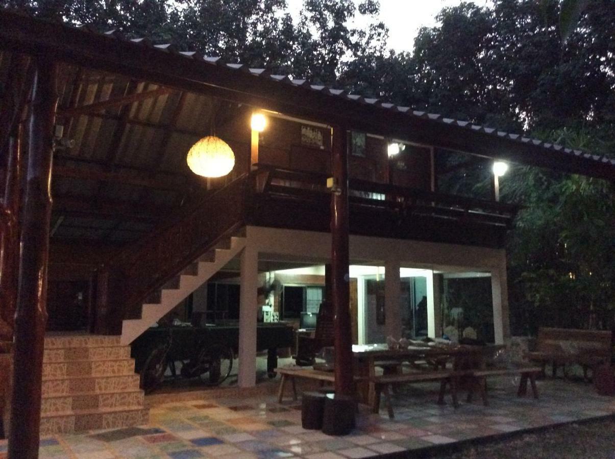 Settee Homestay Нан Екстер'єр фото