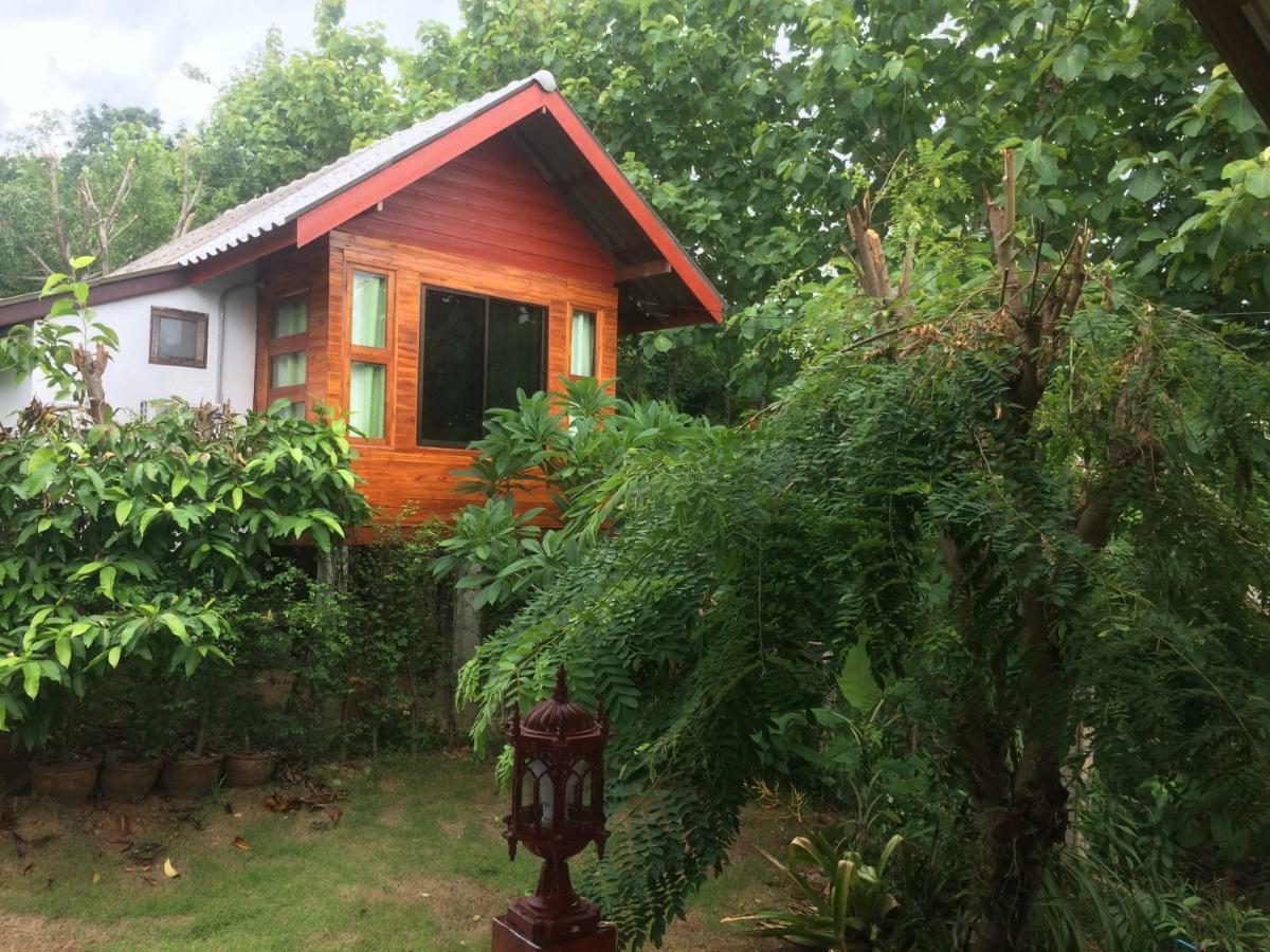 Settee Homestay Нан Екстер'єр фото